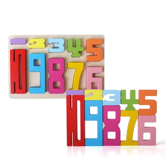 Színes Matematikai Torony-készségfejlesztő fajáték